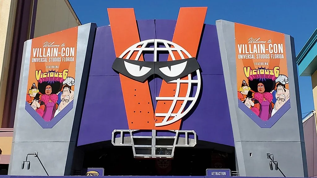 universal villain con entrance